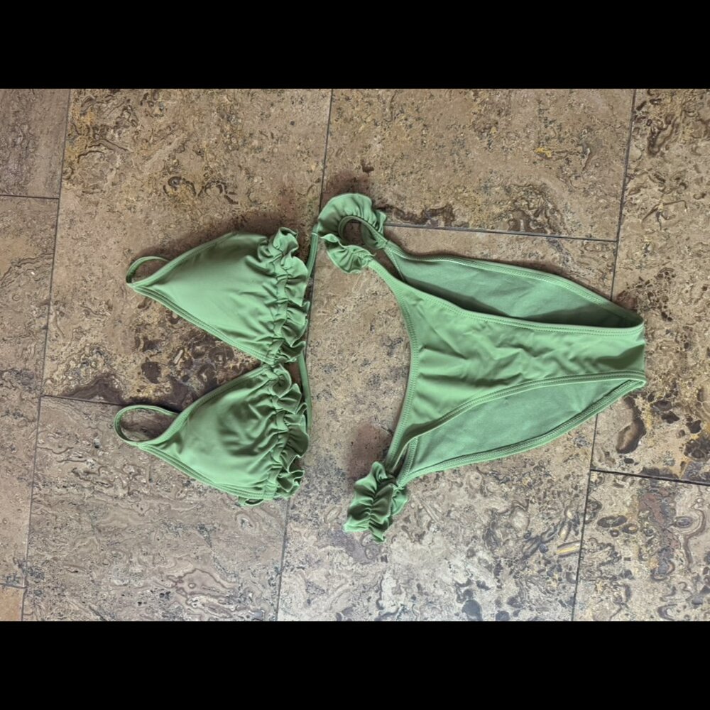 Green Ruffle Bikini - Picture 2 of 3